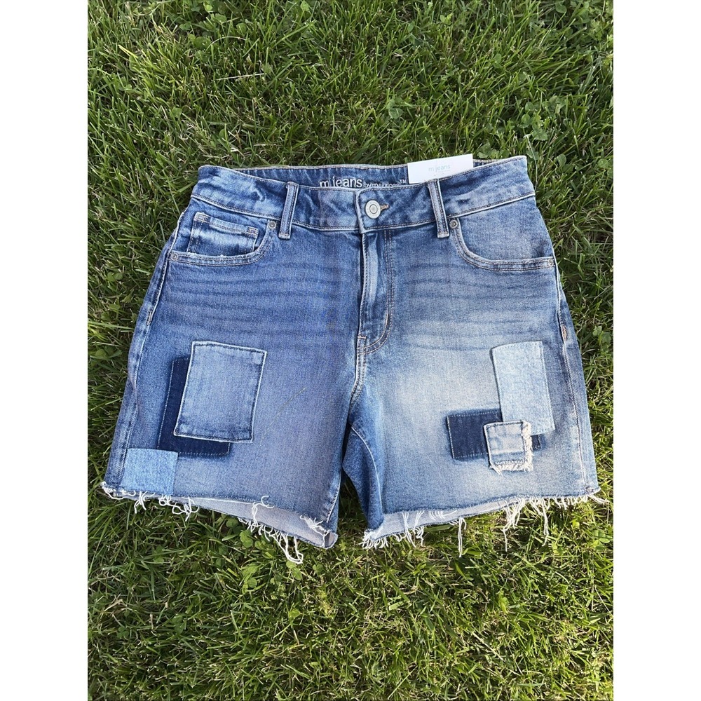 M Jeans By Maurices Frayed Hem Mid Rise Shorts Womens 6 Comfort Stretch NEW